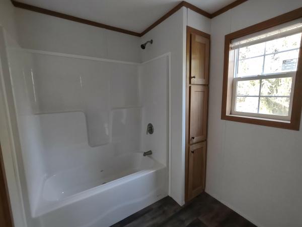 2025 Colony 550EC14682A  Home