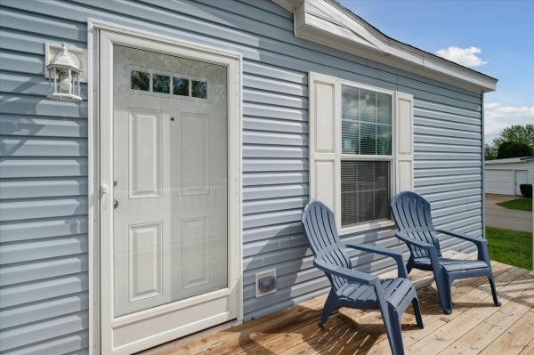 2025 Redman 742 NWDSA25201  Home