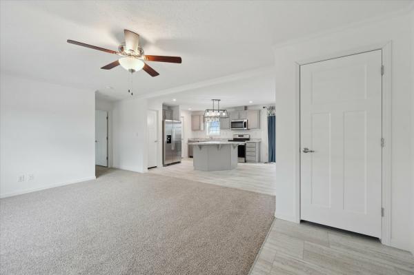 2025 Redman 742 NWDSA25201  Home