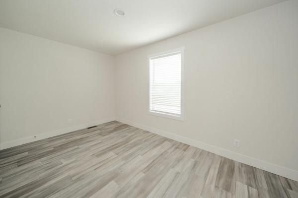 2025 Clayton C237 81TMP16763AH25  Home