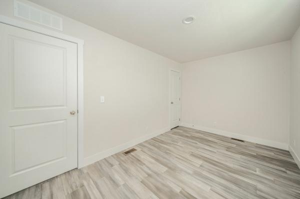 2025 Clayton C237 81TMP16763AH25  Home