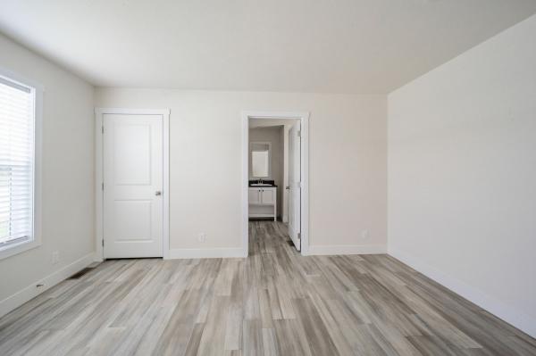 2025 Clayton C237 81TMP16763AH25  Home