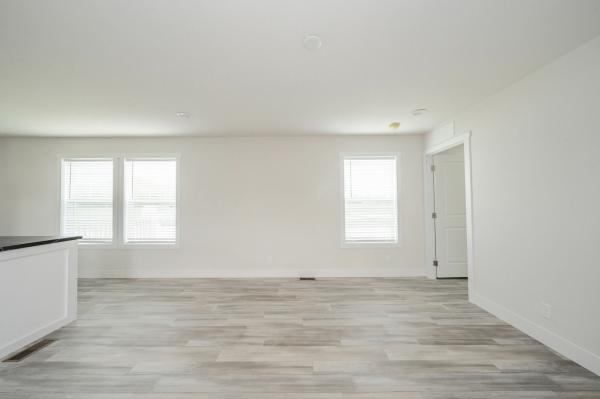 2025 Clayton C237 81TMP16763AH25  Home