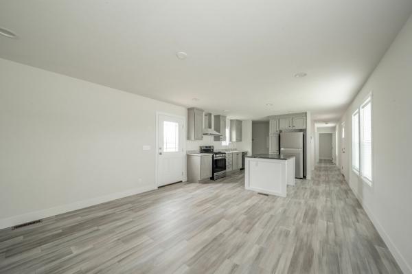 2025 Clayton C237 81TMP16763AH25  Home