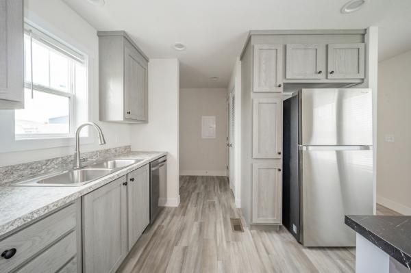 2025 Clayton C237 81TMP16763AH25  Home