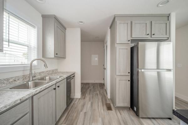 2025 Clayton C241 81TMP16763AH25  Home