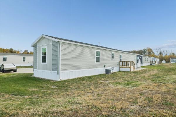 2025 Clayton C241 81TMP16763AH25  Home