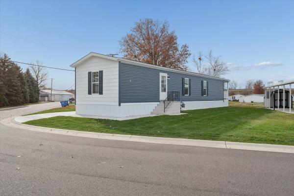 2026 SKYLINE 135G 33 C717  Home