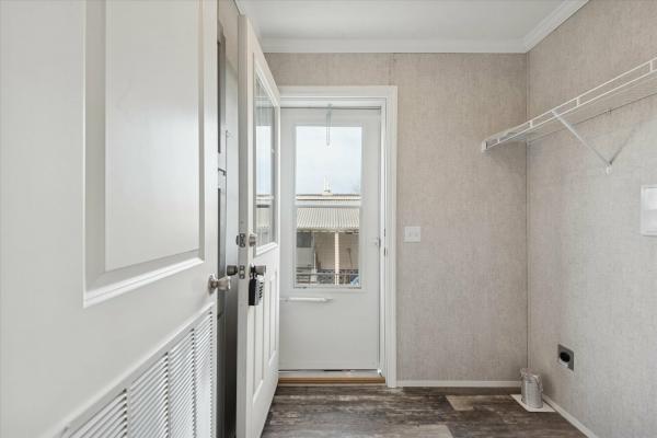 2026 EAGLE RIVER HOMES 125G LANDY CREEEK LC-52E823  Home