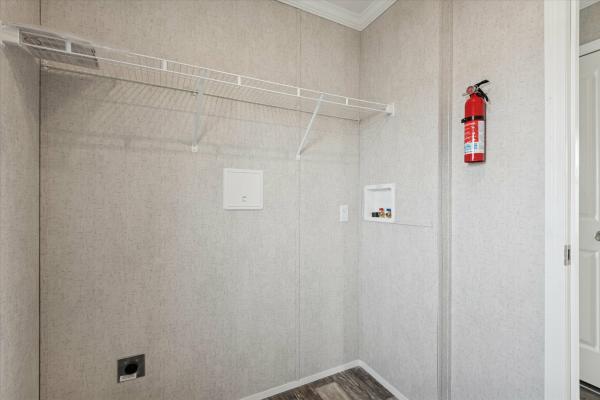 2026 EAGLE RIVER HOMES 125G LANDY CREEEK LC-52E823  Home