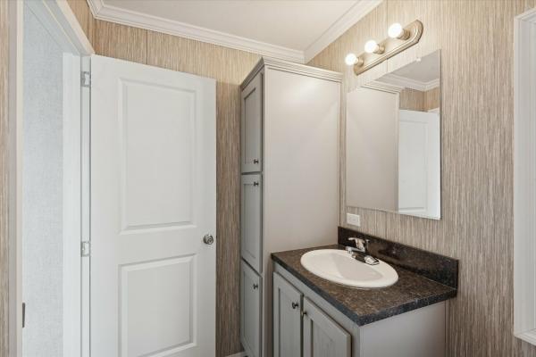 2026 EAGLE RIVER HOMES 125G LANDY CREEEK LC-52E823  Home