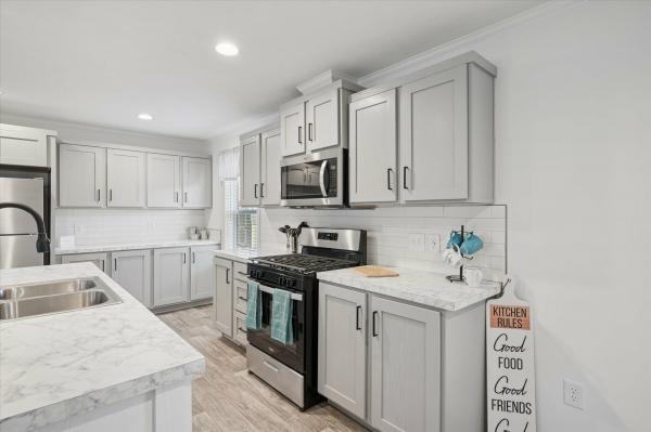 2026 Colony 197 DT1039-P  Home