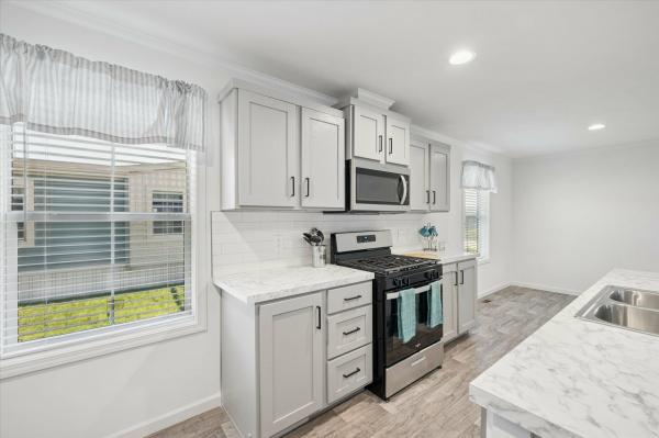 2026 Colony 197 DT1039-P  Home