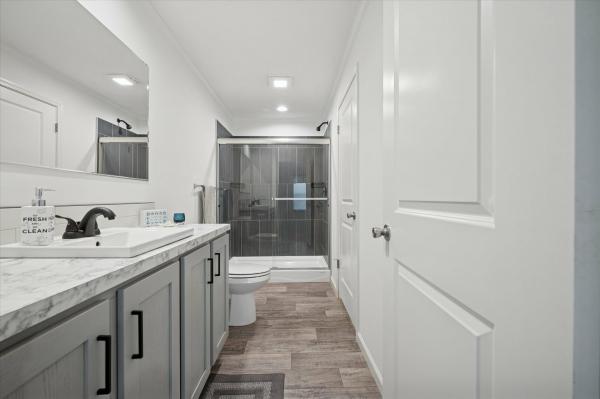 2026 Colony 197 DT1039-P  Home