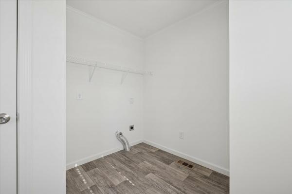 2026 Colony 197 DT1039-P  Home