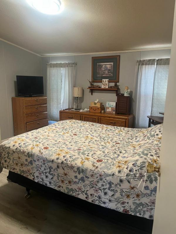 2000 Fleetwood 37  Home