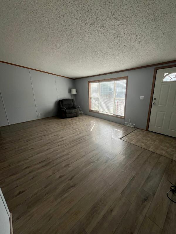 1998 Four Seasons 253  Home