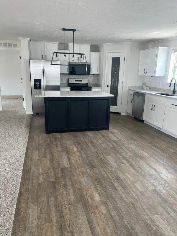 2025 ADVENTURE 369 4603GT  Home