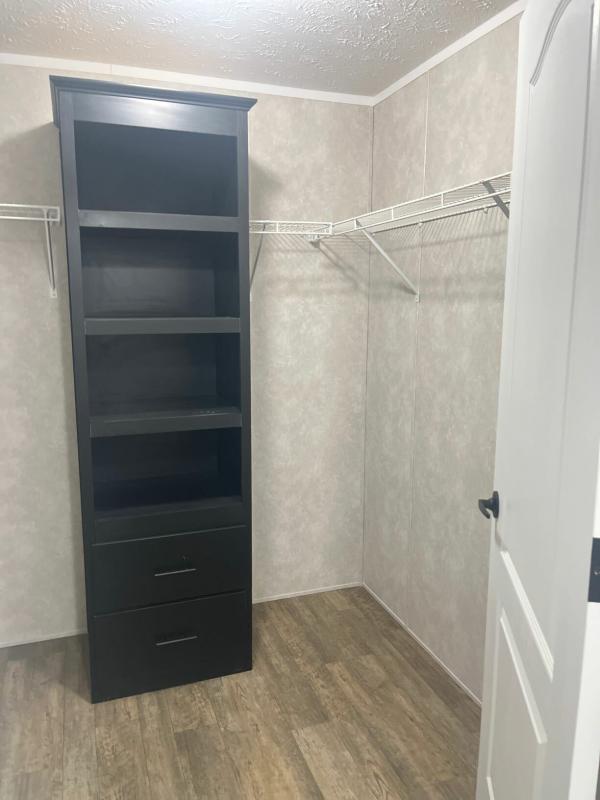 2025 ADVENTURE 369 4603GT  Home