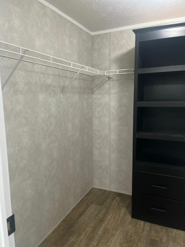 2025 ADVENTURE 369 4603GT  Home