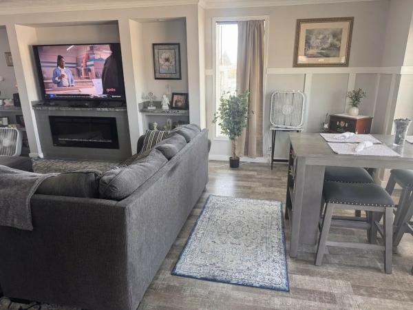 2020 Champion 13 RADN6021  Home