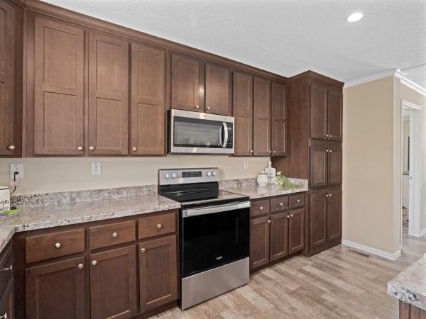 2022 Champion 83 RADN6009  Home