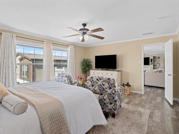 2022 Champion 83 RADN6009  Home