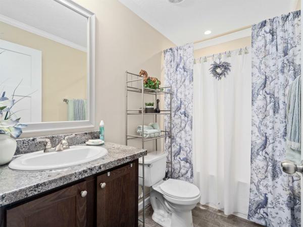 2022 Champion 83 RADN6009  Home