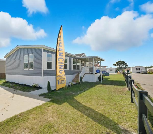 2025 Fleetwood 40 28563C  Home