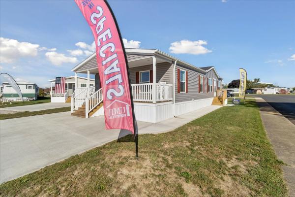 2025 Adventure 14 Mojave Model 2852-1  Home