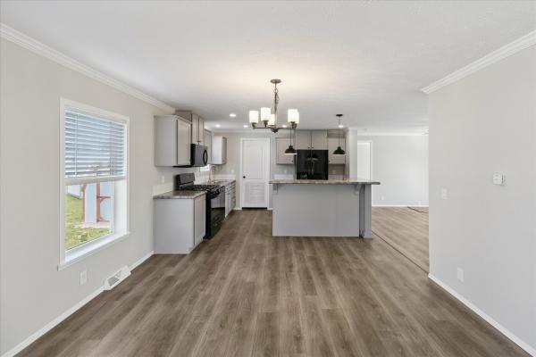 2025 Adventure 14 Mojave Model 2852-1  Home