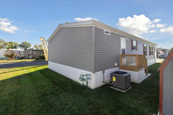 2025 Adventure 14 Mojave Model 2852-1  Home