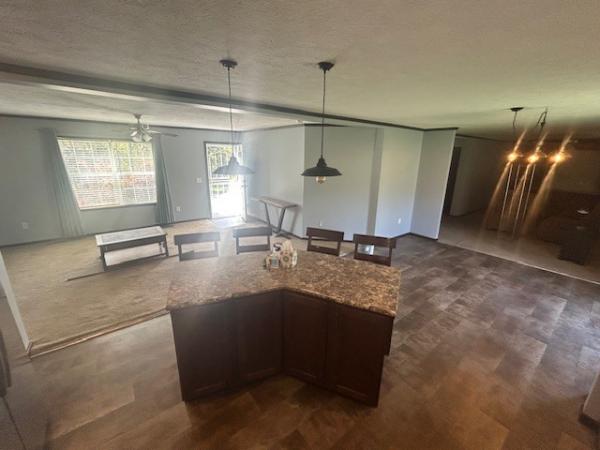 2017 Colony 323 deercreek  Home