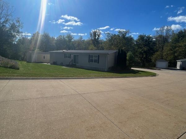 2017 Colony 323 deercreek  Home