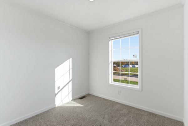 2025 Redman 66 NWSSL26609  Home