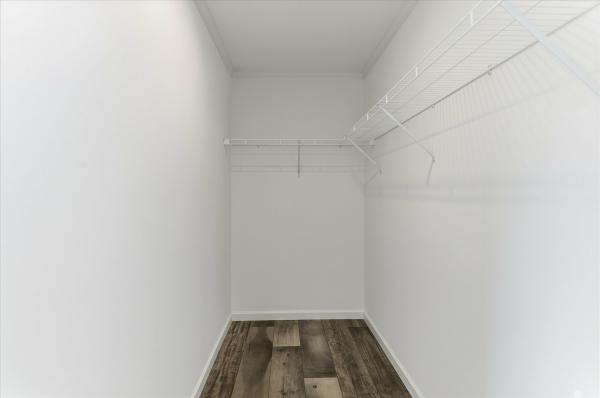 2026 Redman 67 NWSSL26602  Home