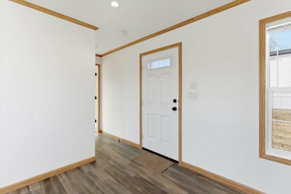 2026 Redman 72 NWSSL26602  Home