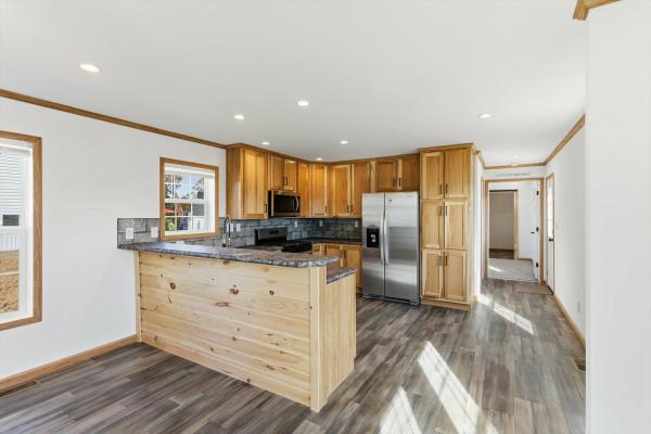 2026 Redman 72 NWSSL26602  Home