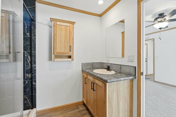 2026 Redman 72 NWSSL26602  Home