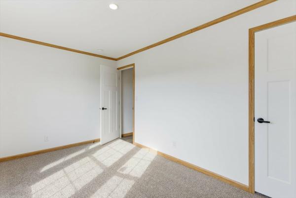 2026 Redman 72 NWSSL26602  Home