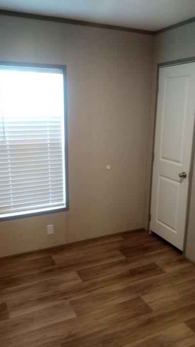 Photo 3 of 5 of home located at 6121 Collins Rd, #Lot 131, Jacksonville, FL 32244