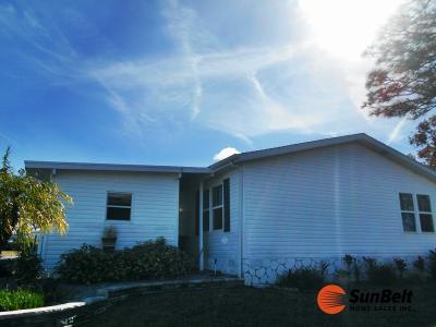 Photo 4 of 82 of home located at 6607 Lakewood Drive, Unit B Ocala, FL 34472