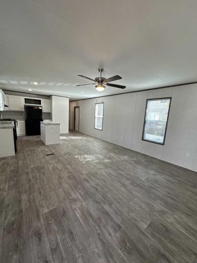 Photo 4 of 7 of home located at 7 Yucca Dr. Austin, TX 78744