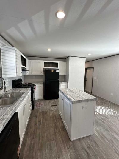 Photo 3 of 7 of home located at 7 Yucca Dr. Austin, TX 78744