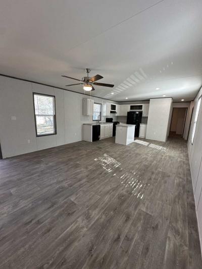 Photo 2 of 7 of home located at 7 Yucca Dr. Austin, TX 78744