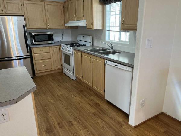 2001 Cavco 3 Bed / 2 Bath Manufactured Home