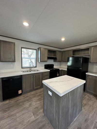 Photo 3 of 8 of home located at 51 Palma Cir. Austin, TX 78744