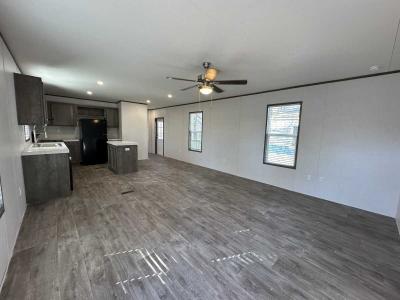 Photo 2 of 9 of home located at 32 Espinosa Dr. Austin, TX 78744