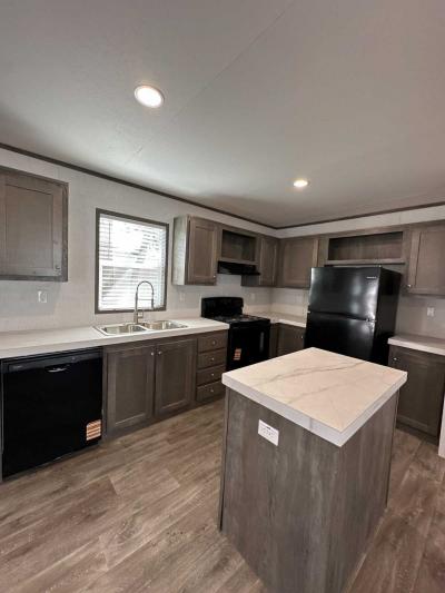 Photo 4 of 9 of home located at 32 Espinosa Dr. Austin, TX 78744