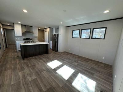 Photo 2 of 8 of home located at 7 Madrona Dr., Austin, TX 78744